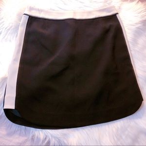 Babaton from Aritzia Black & White Skirt Size 0